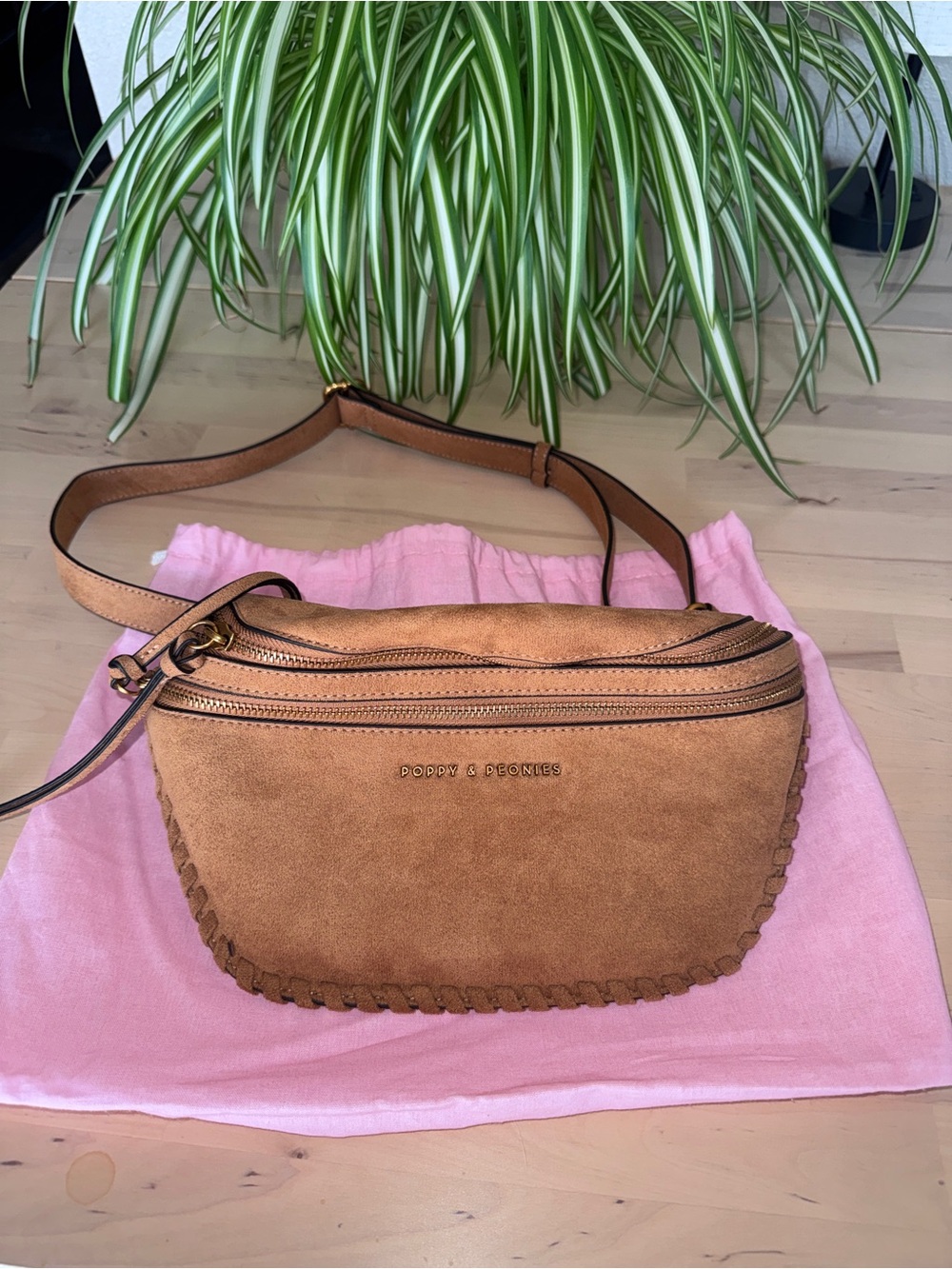 Poppy & Peonies Desert Crossbody Cognac